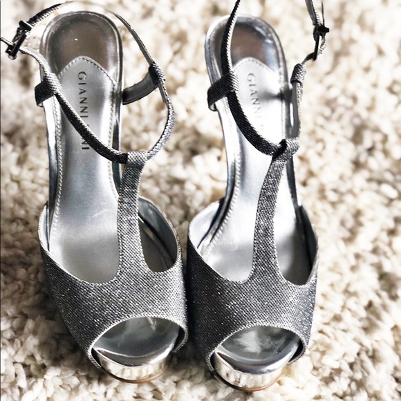 Gianni Binni Heels! - Picture 1 of 3